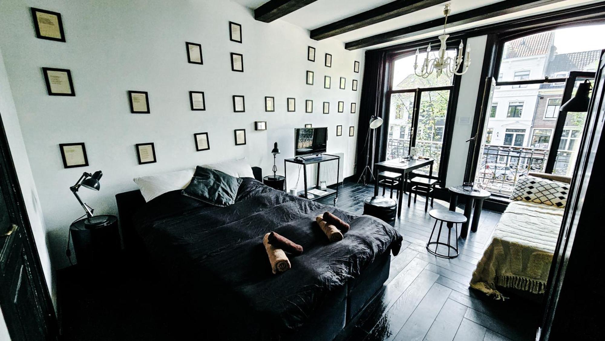 The Black Beauty Private Studio With Canal View From 1799 Amsterdam Exterior foto