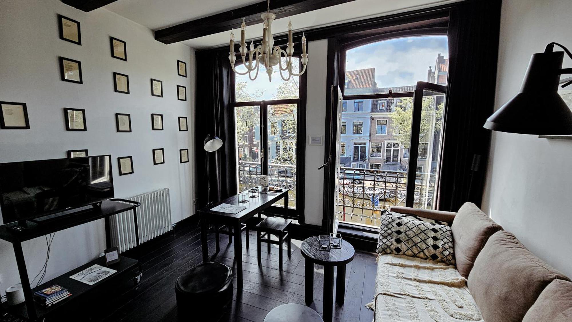 The Black Beauty Private Studio With Canal View From 1799 Amsterdam Exterior foto